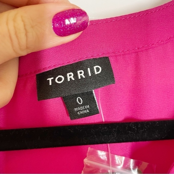 New Torrid Harper Georgette Pullover Puff Sleeve Blouse in Fuchsia Size 0 Large - Picture 5 of 10